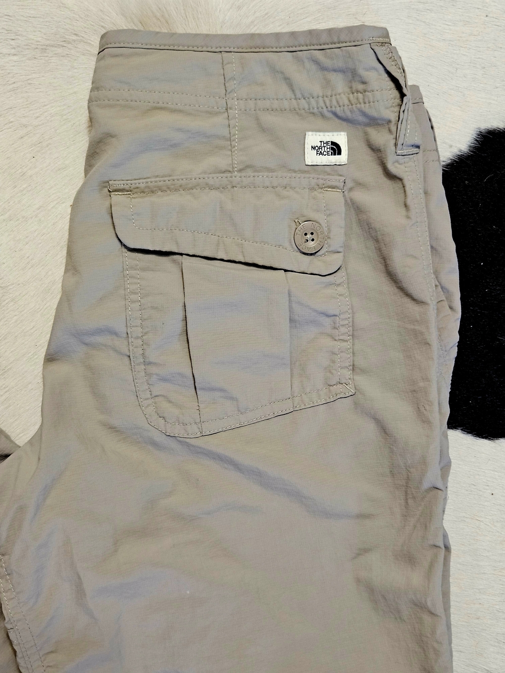 The North Face Women's Sandstone Cargo Pants - Convertible Capris Size 8